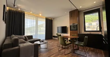 Apartamento 2 habitaciones en Lastva Grbaljska, Montenegro