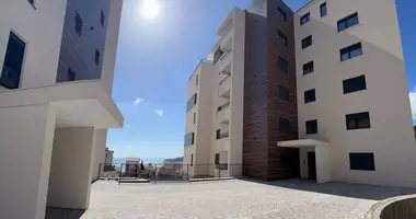 Квартира 2 комнаты в Бечичи, Черногория