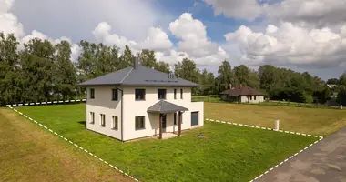 Maison 5 chambres dans Iecava, Lettonie