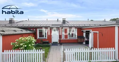 Adosado Adosado en Kerava, Finlandia