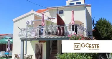Maison 6 chambres dans Opcina Dezanovac, Croatie