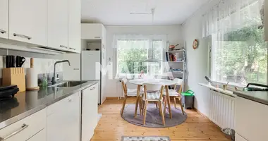 Haus 4 zimmer in Verwaltungsgemeinschaft Helsinki, Finnland