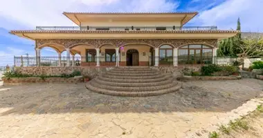 6 bedroom house in Malaga, Spain