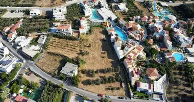 Grundstück in Agia Marina, Griechenland