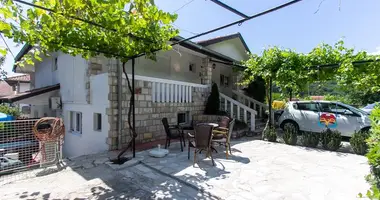Casa 6 habitaciones en Zelenika, Montenegro