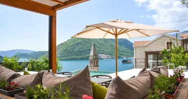 Hôtel 258 m² dans Perast, Monténégro