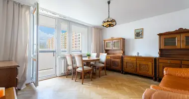 Квартира 3 комнаты в Варшава, Польша