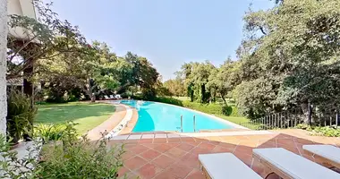 6 bedroom house in Spain