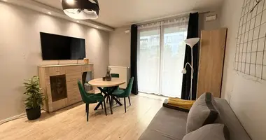 Квартира 2 комнаты в Варшава, Польша