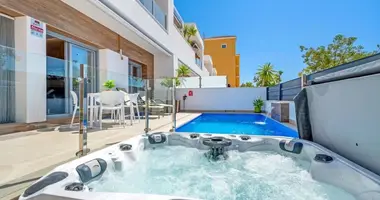 3 bedroom townthouse in Formentera del Segura, Spain