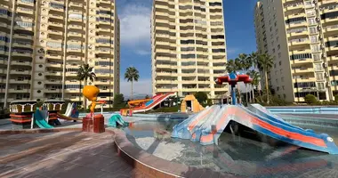 Mieszkanie 4 pokoi w Erdemli, Turcja