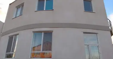 Casa 4 habitaciones en Lymanka, Ucrania