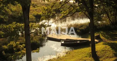 Casa 5 habitaciones en Liepupe, Letonia