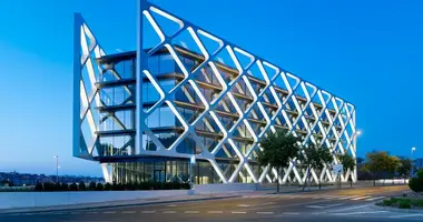 Propriété commerciale 2 205 m² dans Sant Just Desvern, Espagne