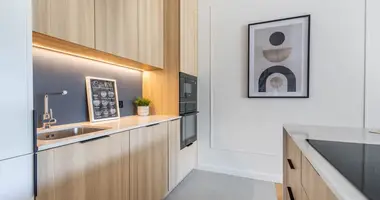 Mieszkanie 2 pokoi w Warszawa, Polska