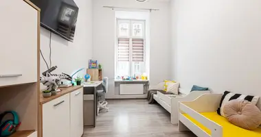 Квартира 2 комнаты в Лодзь, Польша