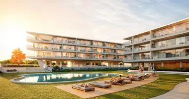 Квартира 4 спальни в Loule, Португалия