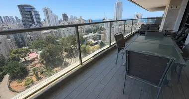4 room apartment in Netanya, Israel