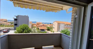 Apartamento 2 habitaciones en Opcina Dezanovac, Croacia