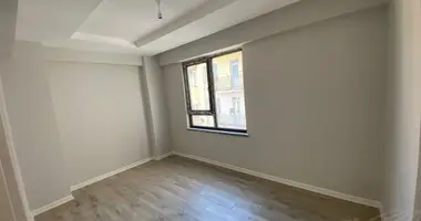 Wohnung 4 zimmer in Tepebaşı, Türkei