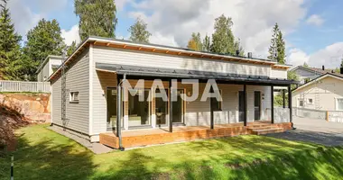4 bedroom house in Kirkkonummi, Finland