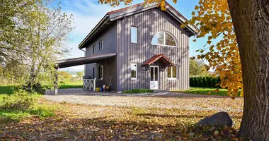 Maison 4 chambres dans Iecava, Lettonie