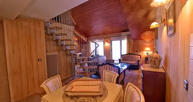 Квартира 2 спальни в Skaljari, Черногория