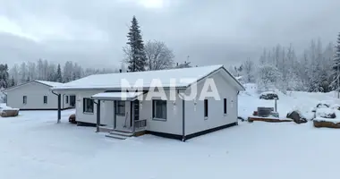 Дом 4 комнаты в Jyvaskyla sub region, Финляндия