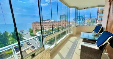 Apartamento 3 habitaciones en Kargicak, Turquía