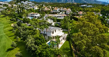 5 bedroom house in San Pedro Alcantara, Spain