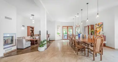 Haus 5 zimmer in Warschau, Polen