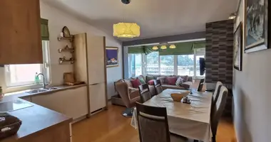 Mieszkanie 3 pokoi w Petrovac, Czarnogóra