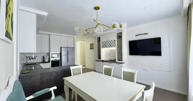 Wohnung 5 zimmer in Minsk, Belarus