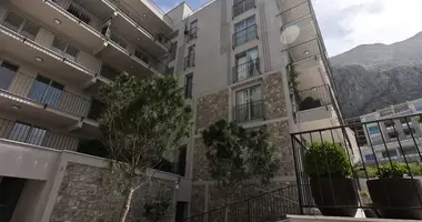 2 bedroom apartment in Dobrota, Montenegro