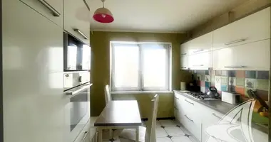 Apartamento 3 habitaciones en Muchaviecki sielski Saviet, Belarús