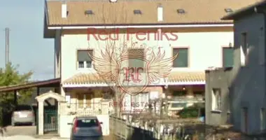 Villa 3 bedrooms in Collecorvino, Italy
