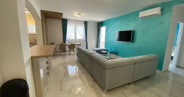 Apartamento 3 habitaciones en Becici, Montenegro
