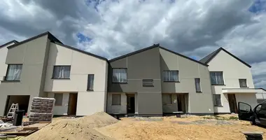 Dúplex 5 habitaciones en Lesznowola, Polonia