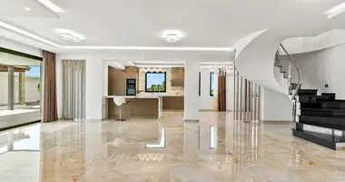 Квартира 5 комнат в Куклия, Кипр
