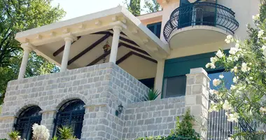 Villa 2 bedrooms in Jadranska, Montenegro