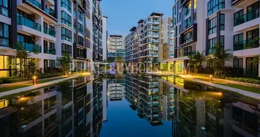Apartamento en Sakhu, Tailandia