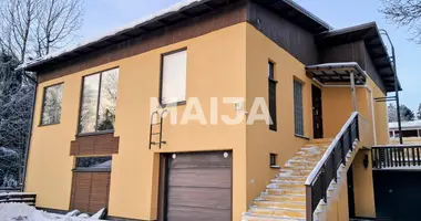 Dom 4 pokoi w Helsinki sub region, Finlandia