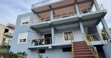 Квартира 4 комнаты в Дуррес, Албания