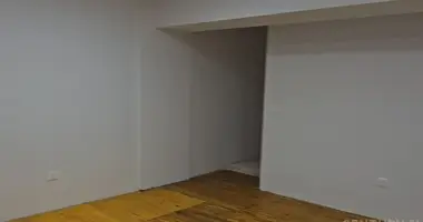 Propiedad comercial 50 m² en Tirana Municipality, Albania