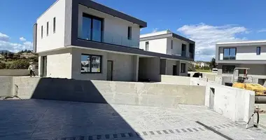 Haus 4 Schlafzimmer in Moni, Zypern