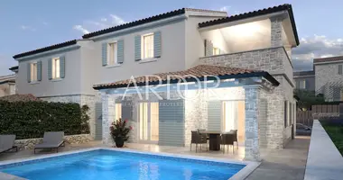 Участок земли в Tribulje, Хорватия