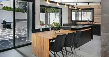Villa 9 bedrooms in Arava Tichona Regional Council, Israel