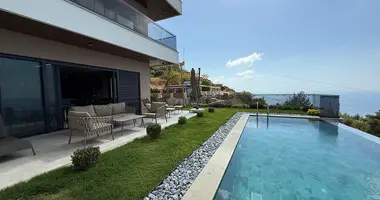 Villa 6 bedrooms in Muratpasa, Turkey