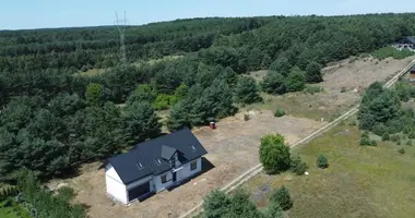 Maison dans Obrebizna, Pologne