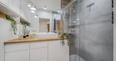 Commercial property 45 m² in Warsaw, Poland